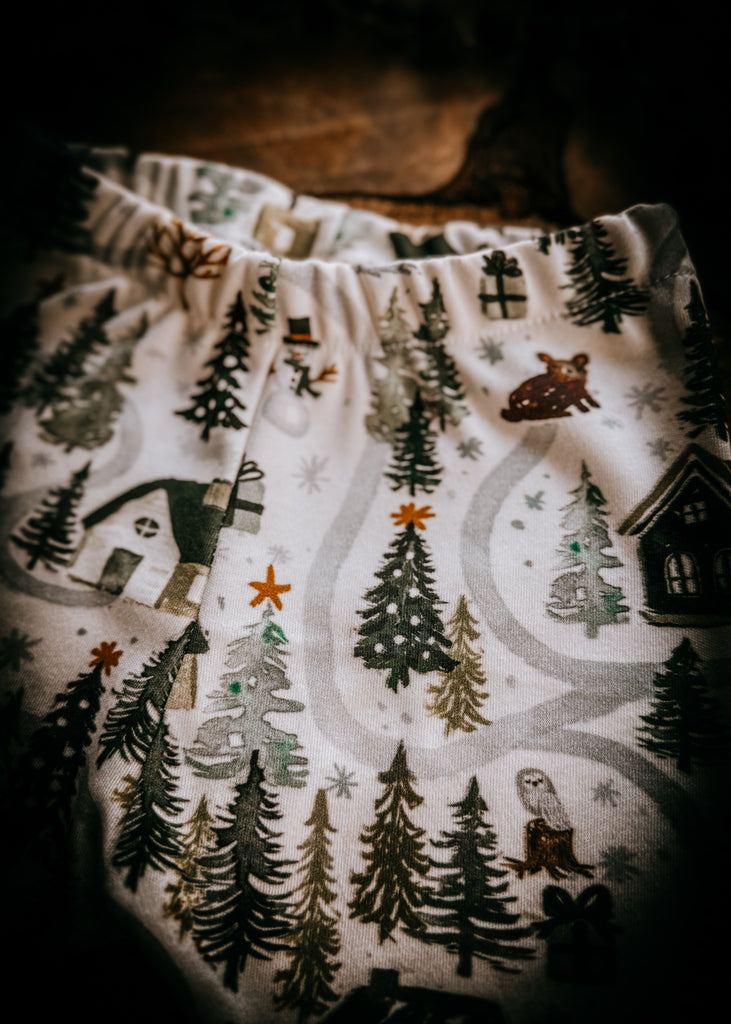 Snowy Cabins  |  Adventure Leggings