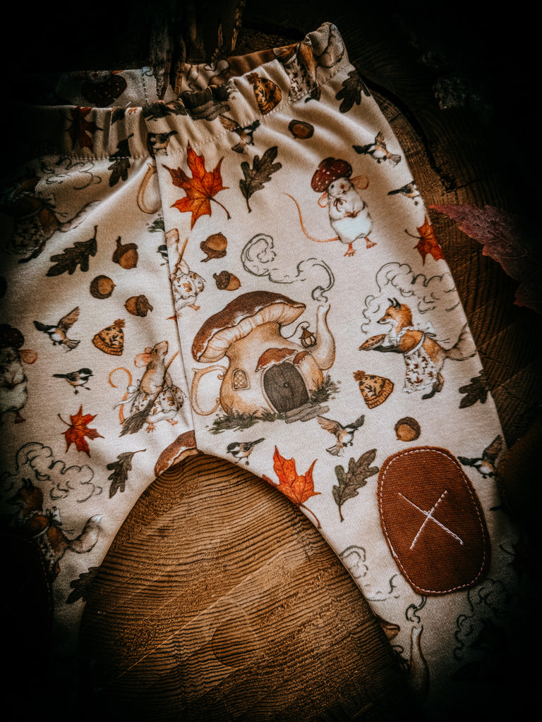 Here  Comes the Pie   | Adventure Leggings